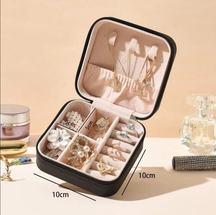 Leather Jewellery Organizer Travel Jewelry Storage Box Necklace Ring Earring Holder Case